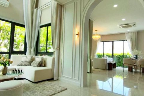 Casa de 3 dormitorios en Pattaya, Tailandia № 132466 - foto 4
