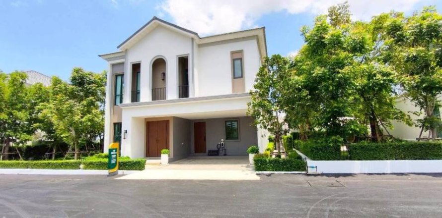 Casa de 3 dormitorios en Pattaya, Tailandia № 132466
