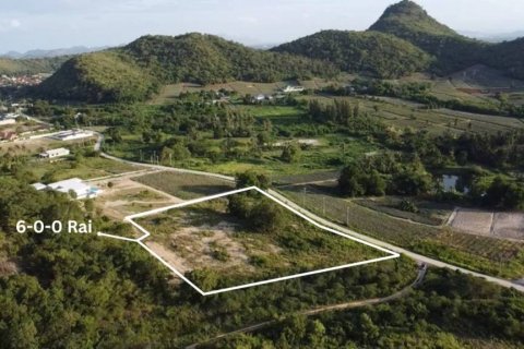Terreno en Hua Hin, Tailandia № 132462 - foto 2