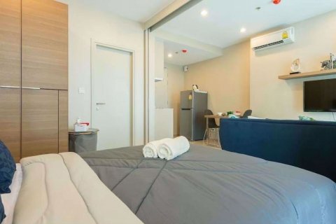 Condominio de 1 dormitorio en Bang Rak, Bangkok, Tailandia № 76903 - foto 2