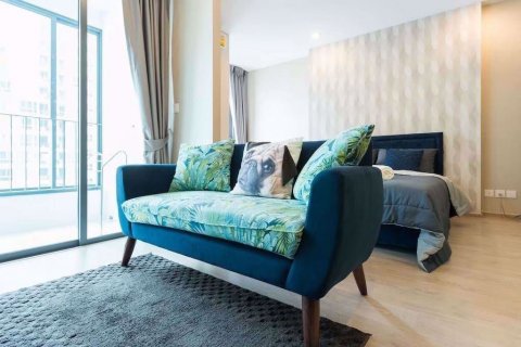 Condominio de 1 dormitorio en Bang Rak, Bangkok, Tailandia № 76903 - foto 4