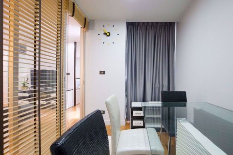 Condominio de 1 dormitorio en Bang Rak, Bangkok, Tailandia № 76902 - foto 4