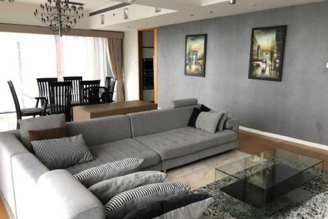 Condo à Yan Nawa, Bangkok, Thaïlande, 3 chambres  № 143853