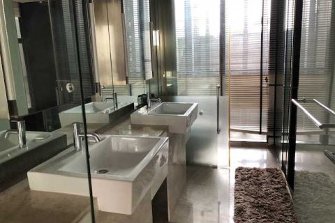 Condominio de 3 dormitorios en Yan Nawa, Bangkok, Tailandia № 143853 - foto 7