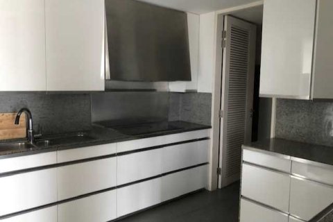 Condominio de 3 dormitorios en Yan Nawa, Bangkok, Tailandia № 143853 - foto 11