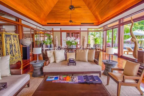 Casa de 4 dormitorios en Kamala, Tailandia № 131054 - foto 5