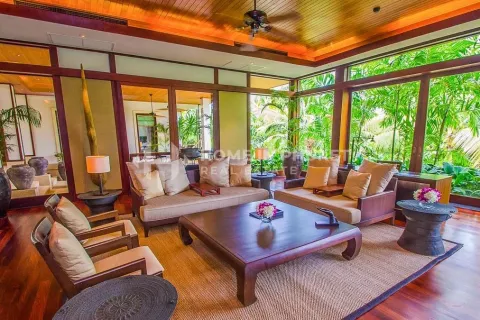 Casa de 4 dormitorios en Kamala, Tailandia № 131054 - foto 4