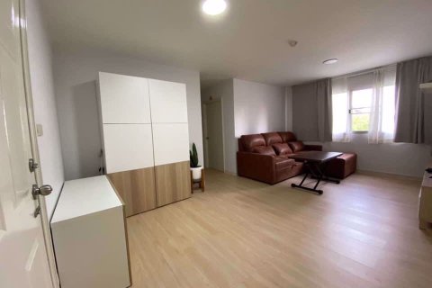 Condominio de 2 dormitorios en Suan Luang, Bangkok, Tailandia № 76658