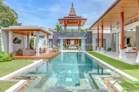 Haus in Phuket, Thailand 4 Schlafzimmer № 130962
