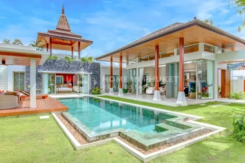 Casa de 4 dormitorios en Phuket, Tailandia № 130962 - foto 2