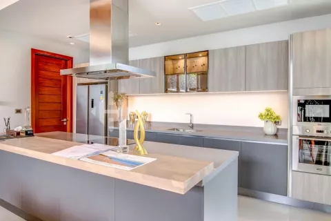 Casa de 4 dormitorios en Phuket, Tailandia № 130962 - foto 9