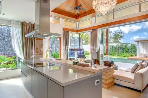 Casa de 4 dormitorios en Phuket, Tailandia № 130962 - foto 4
