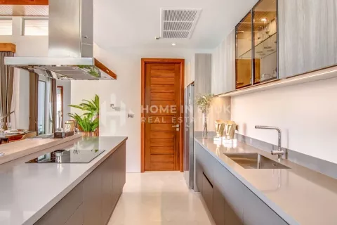 Casa de 4 dormitorios en Phuket, Tailandia № 130962 - foto 10