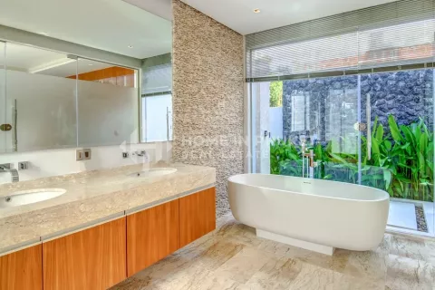 Casa de 4 dormitorios en Phuket, Tailandia № 130962 - foto 15