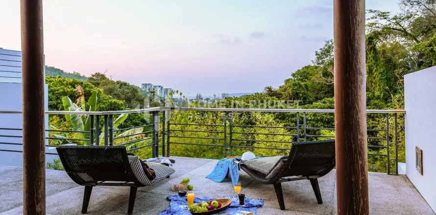 Casa de 3 dormitorios en Kamala, Tailandia № 130967