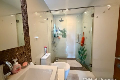 Condominio de 2 dormitorios en Pattaya, Tailandia № 100760 - foto 27