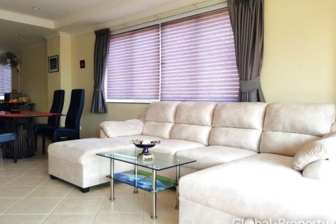 Condominio de 2 dormitorios en Pattaya, Tailandia № 100759 - foto 4