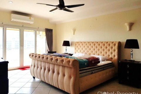 Condominio de 2 dormitorios en Pattaya, Tailandia № 100759 - foto 7