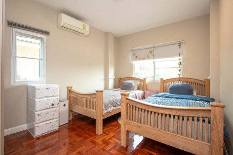 Casa de 4 dormitorios en Chiang Mai, Tailandia № 126313 - foto 8
