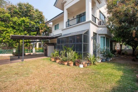 Casa de 4 dormitorios en Chiang Mai, Tailandia № 126313 - foto 20
