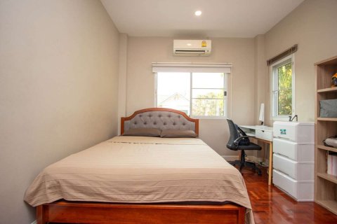 Casa de 4 dormitorios en Chiang Mai, Tailandia № 126313 - foto 6