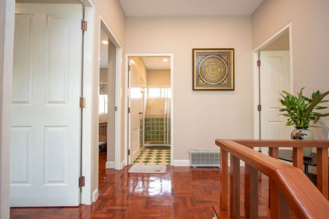 Casa de 4 dormitorios en Chiang Mai, Tailandia № 126313 - foto 4