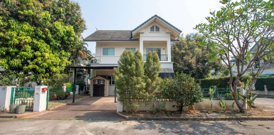 Casa de 4 dormitorios en Chiang Mai, Tailandia № 126313