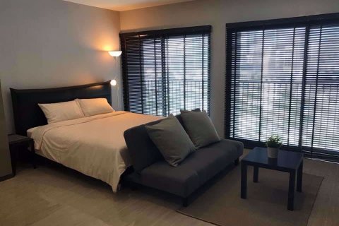 Studio in the Condo in Bangkok, Thailand in Noble Remix № 77414