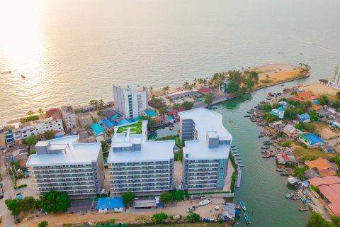 Apartamento de 384 dormitorios en Pattaya, Tailandia № 123280 - foto 13