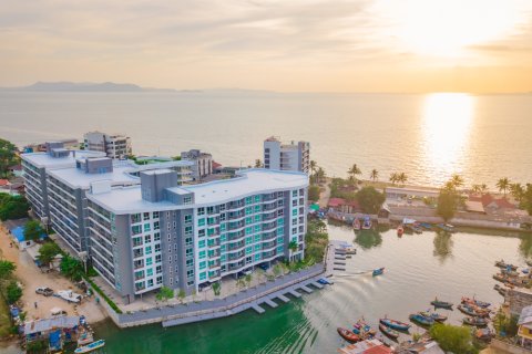 Apartamento de 384 dormitorios en Pattaya, Tailandia № 123280 - foto 10