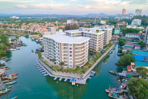 Apartamento de 384 dormitorios en Pattaya, Tailandia № 123280 - foto 15