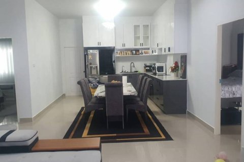 Casa de 3 dormitorios en Pattaya, Tailandia № 116018 - foto 6