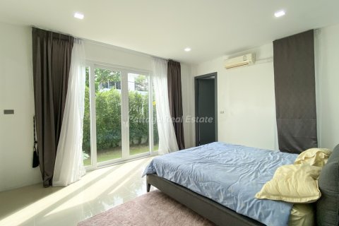 House in Sattahip, Thailand 3 bedrooms № 116141 - photo 6