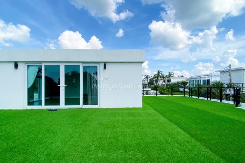 House in Sattahip, Thailand 3 bedrooms № 116141 - photo 12