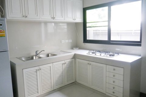 บ้านในวัฒนา, กรุงเทพฯ, ประเทศไทย 3 ห้องนอน № 123775 - รูปถ่าย 2