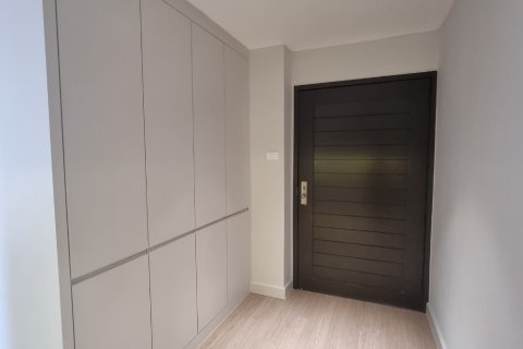 คอนโดมิเนียมในวัฒนา, กรุงเทพฯ, ประเทศไทย, 3 ห้องนอน № 123778 - รูปถ่าย 17