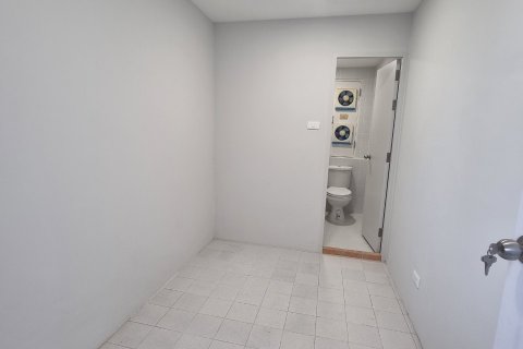 คอนโดมิเนียมในวัฒนา, กรุงเทพฯ, ประเทศไทย, 3 ห้องนอน № 123778 - รูปถ่าย 2
