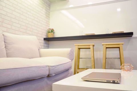 Condo in Khlong Toei, Bangkok, Thailand, 1 bedroom  № 77216 - photo 3