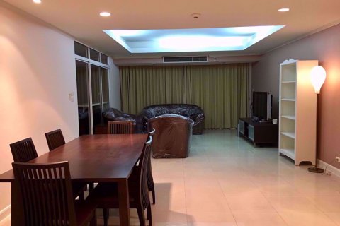 Condominio de 3 dormitorios en Watthana, Bangkok, Tailandia № 77219 - foto 2