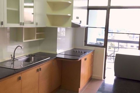 Condominio de 3 dormitorios en Watthana, Bangkok, Tailandia № 77222 - foto 3