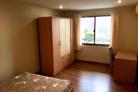 Condominio de 3 dormitorios en Watthana, Bangkok, Tailandia № 77222 - foto 5