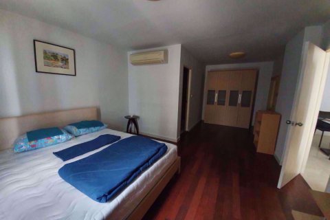 Condominio de 2 dormitorios en Yan Nawa, Bangkok, Tailandia № 77221 - foto 3