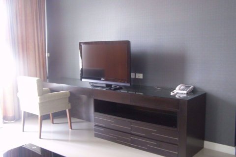 Condo in Pathum Wan, Bangkok, Thailand, 2 bedrooms № 77217 - photo 3
