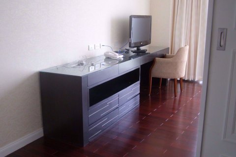 Condo in Pathum Wan, Bangkok, Thailand, 2 bedrooms № 77217 - photo 5