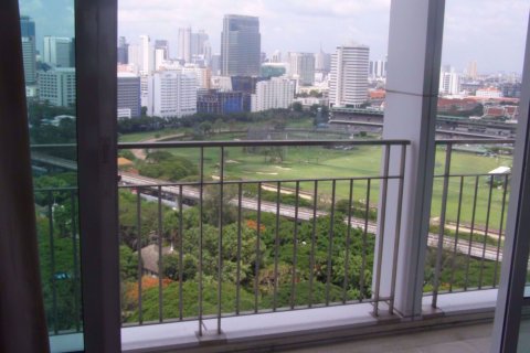 Condo in Pathum Wan, Bangkok, Thailand, 2 bedrooms № 77217 - photo 2