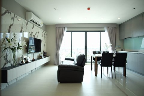 Кондоминиум с 2 спальнями в Бангкоке, Таиланд в Rhythm Sukhumvit 36-38 № 85384