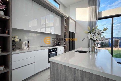 Estudio en Pattaya, Tailandia № 124137 - foto 6