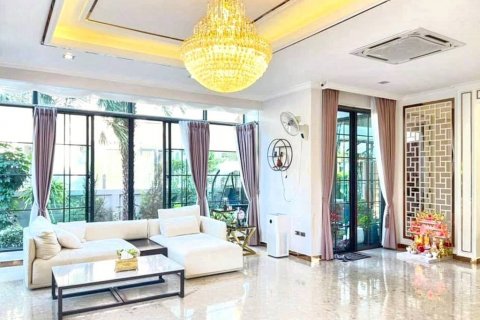 Casa de 4 dormitorios en Bangkok, Tailandia № 126586 - foto 3