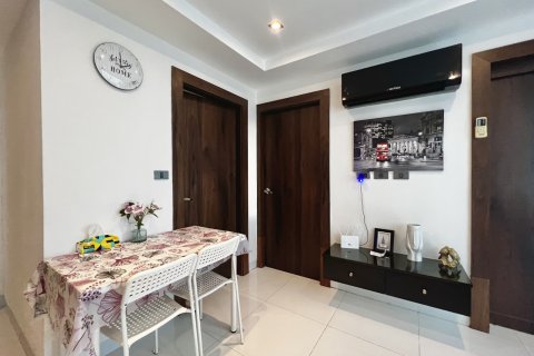 Apartamento de 2 dormitorios en Pattaya, Tailandia № 101476 - foto 3