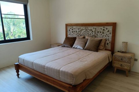 Chalet de 3 dormitorios en Phuket, Tailandia № 125898 - foto 8